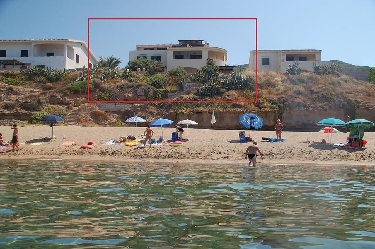 Nice Apartments In Waterfront Villa In Bosa Porto Alabe Tresnuraghes Exteriör bild